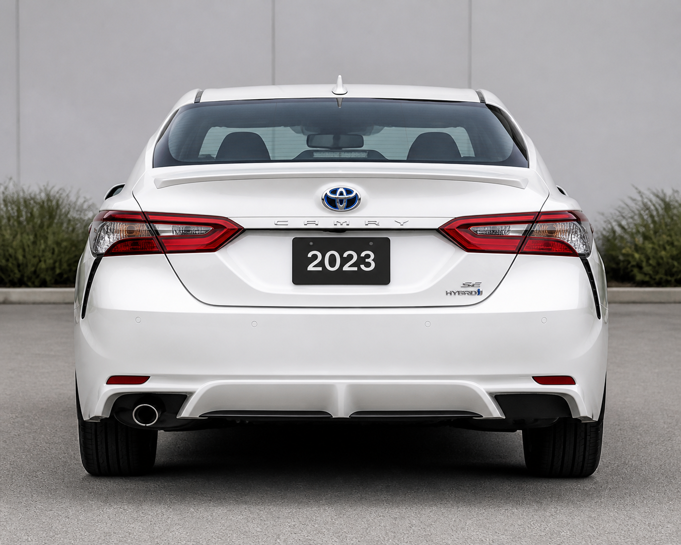 White Toyota Camry for 13Taxis.Com